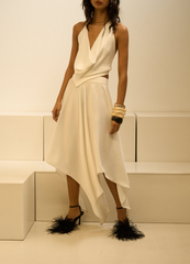 Set Main Drama Ivory